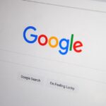 Cercare un’azienda online: perché oggi non basta più comparire su Google